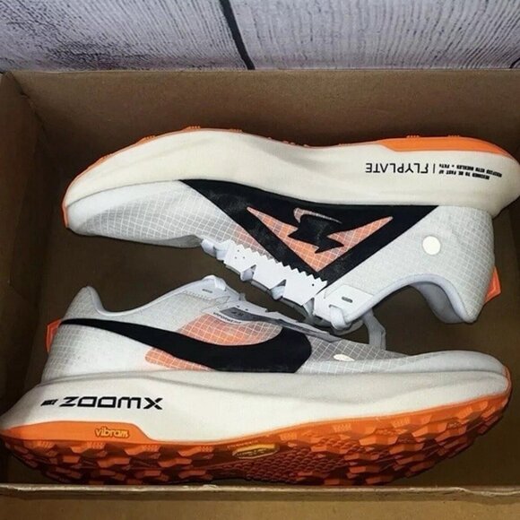 NEW Nike ZoomX Ultrafly Trail Running DZ0489 100 Womens Size 6 - Picture 6 of 6